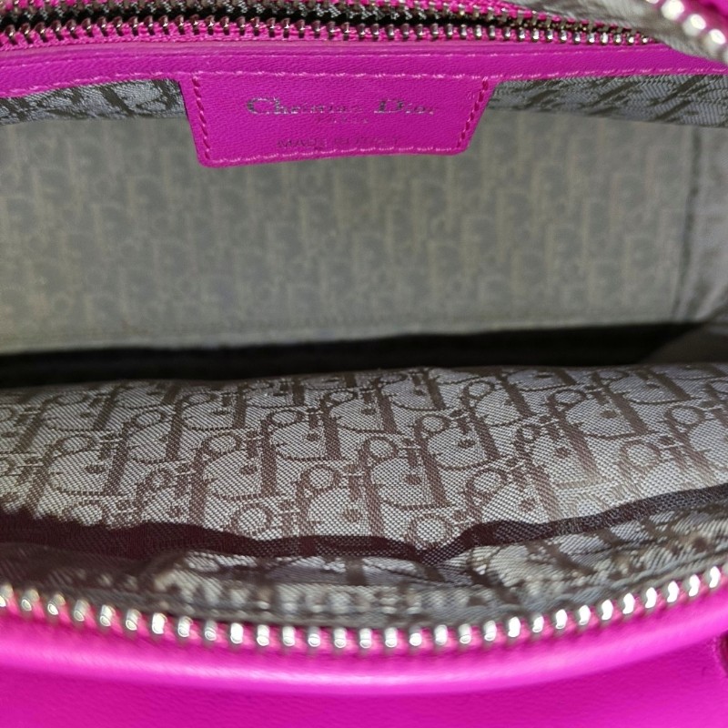 Dior lady dior 戴妃五格玫紅色羊皮銀扣 手提包肩背包-5