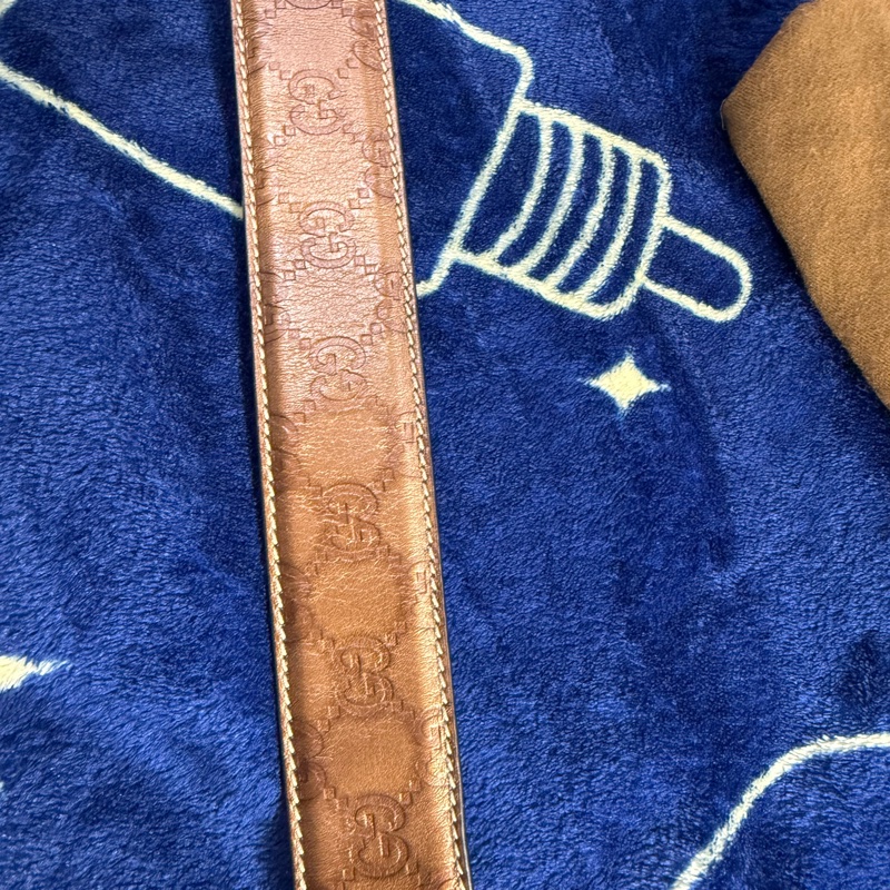 Gucci 雙G全皮壓紋愛心皮帶95/38-2