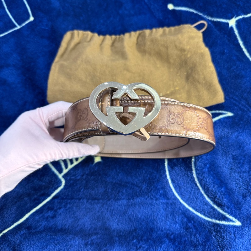 Gucci 雙G全皮壓紋愛心皮帶95/38-5