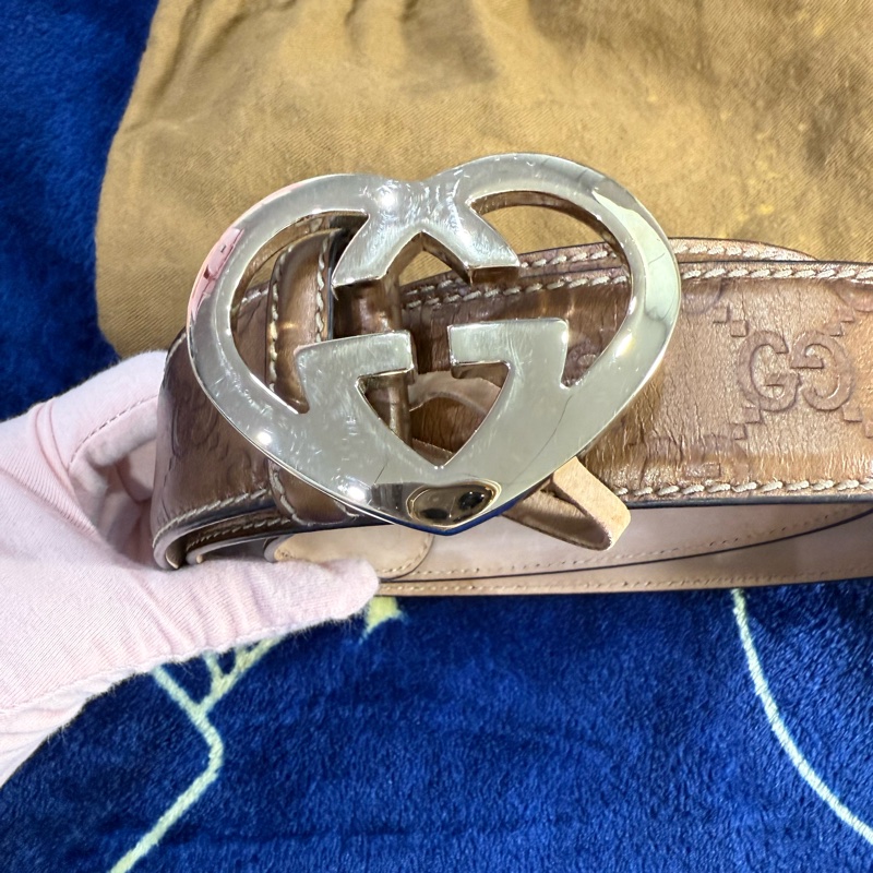 Gucci 雙G全皮壓紋愛心皮帶95/38-6