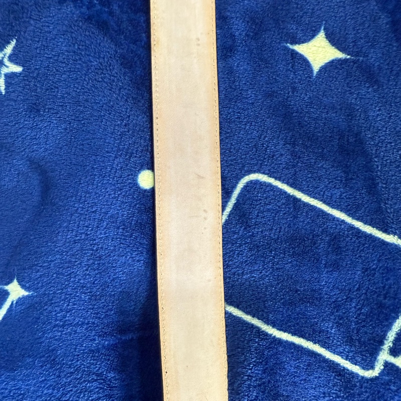 Gucci 雙G全皮壓紋愛心皮帶95/38-8