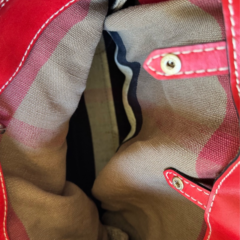 Burberry肩背包-11