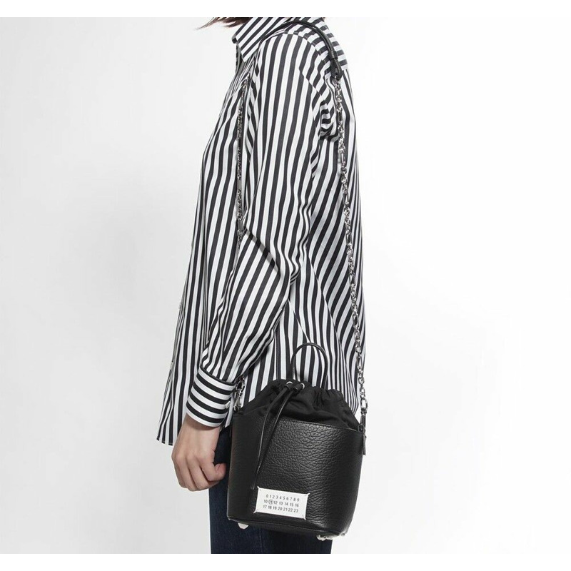 MAISON MARGIELA Maison Margiela S61WG0035 P4348 水桶包-6