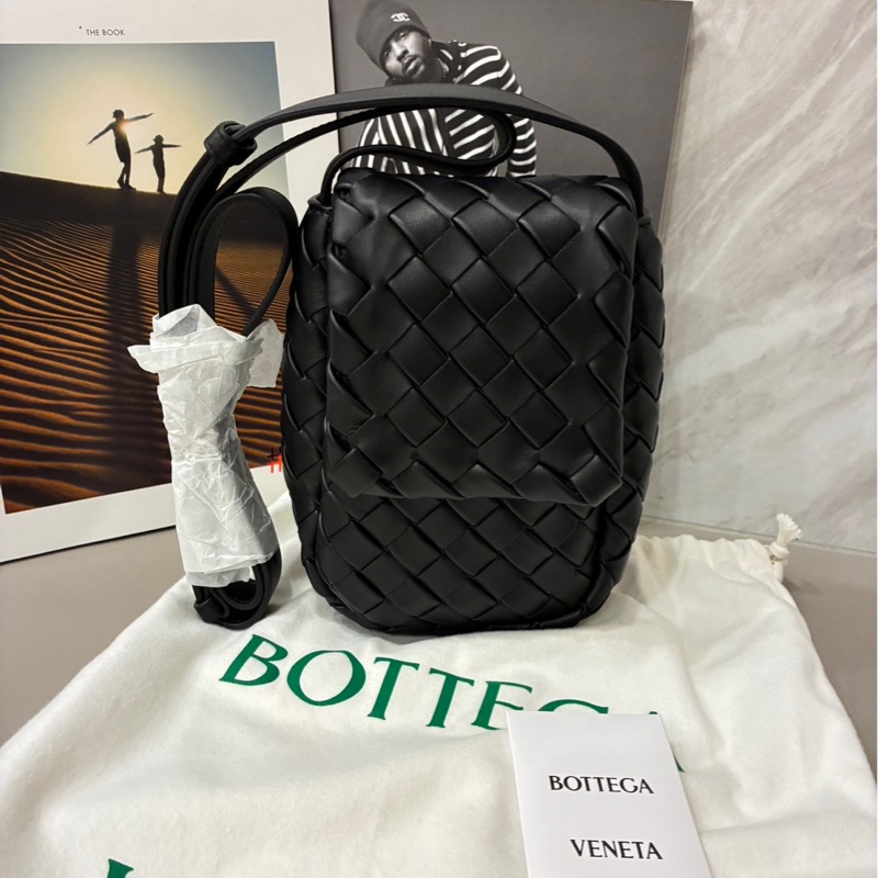 BV 編織 斜背包 男包-3