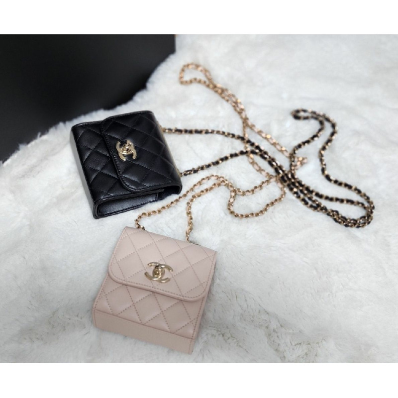 CHANEL 黑色、粉紅米色和香檳金色迷你翻蓋包-1