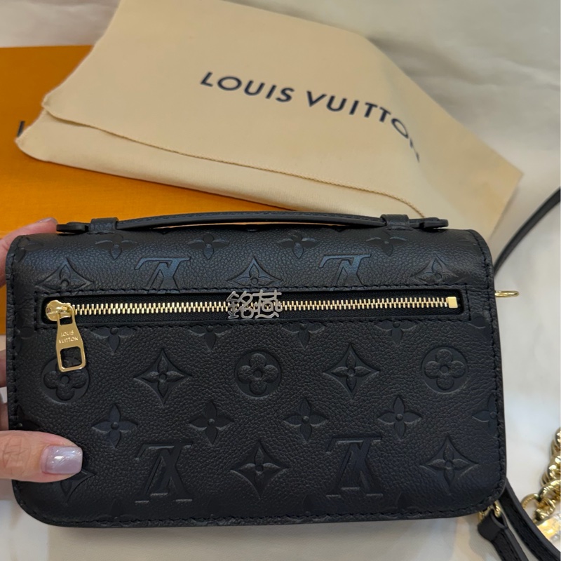 Lv全皮黑色mini小郵差-17