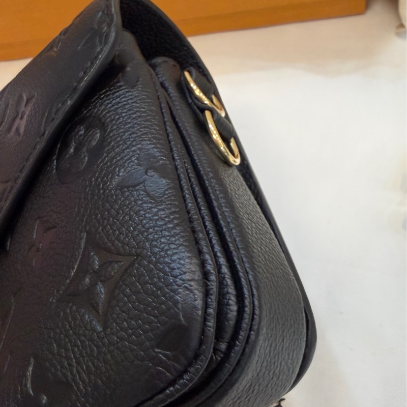 Lv全皮黑色mini小郵差-27