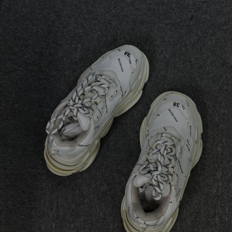 Balenciaga 巴黎世家 Triple s 白色 聚酯纖維 小牛皮 小羊皮 老爹鞋-5