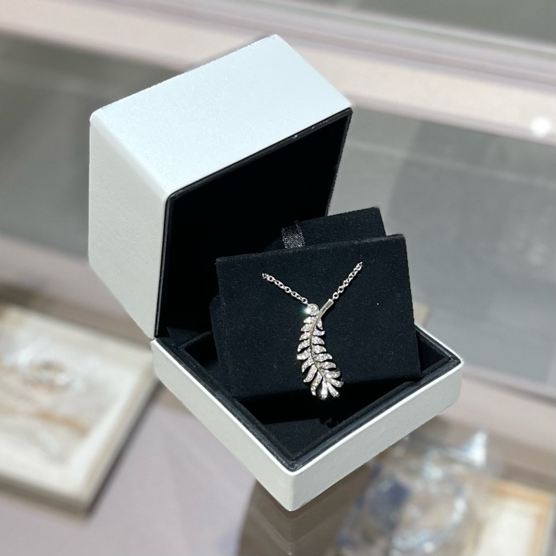 Chanel香奈儿高级珠宝Plume系列羽毛项链-3