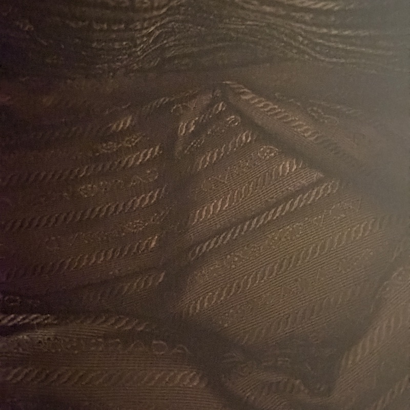 磁扣款！專櫃7萬9！不錯的9新✨超好用的Prada降落傘🖤黑色尼龍 後背包 超輕 耐用 耐磨 防潑水-8