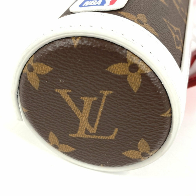 路易威登 GI0565 Monogram NBA 帆布水壺套/斜背包/肩背包，男女通用，棕色，近全新-4