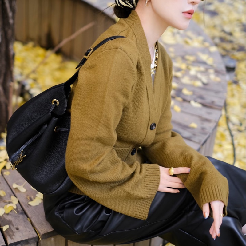 近全新 YSL Paris VII Small Hobo 黑金-4