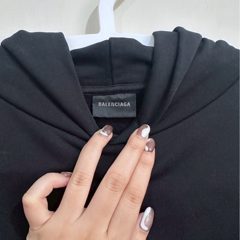 巴黎世家後背刺繡帽踢-2