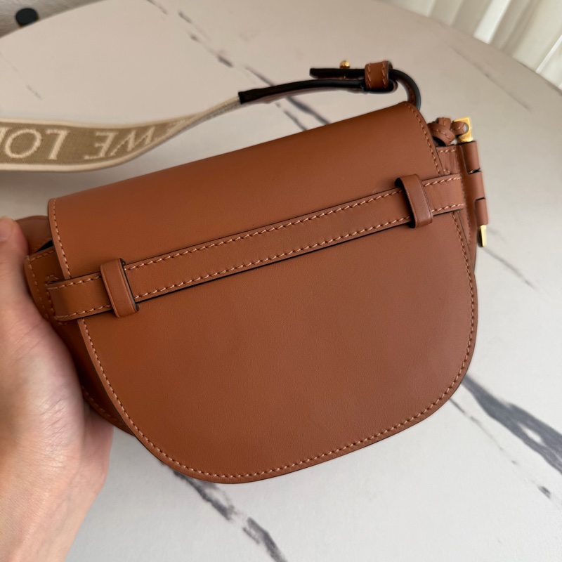 Loewe焦糖色Mini Gate Dual bag斜背包-8