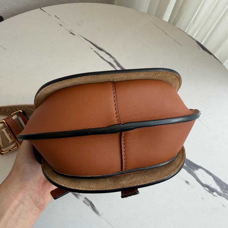 Loewe焦糖色Mini Gate Dual bag斜背包-11
