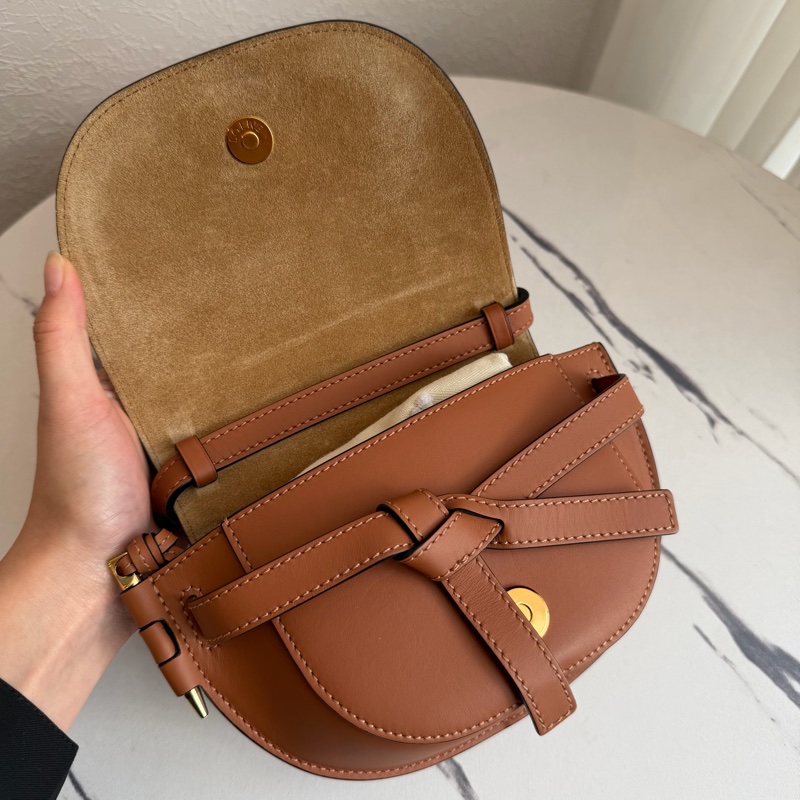 Loewe焦糖色Mini Gate Dual bag斜背包-12