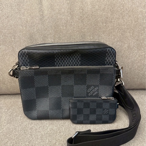 LV棋盤格三合一郵差包