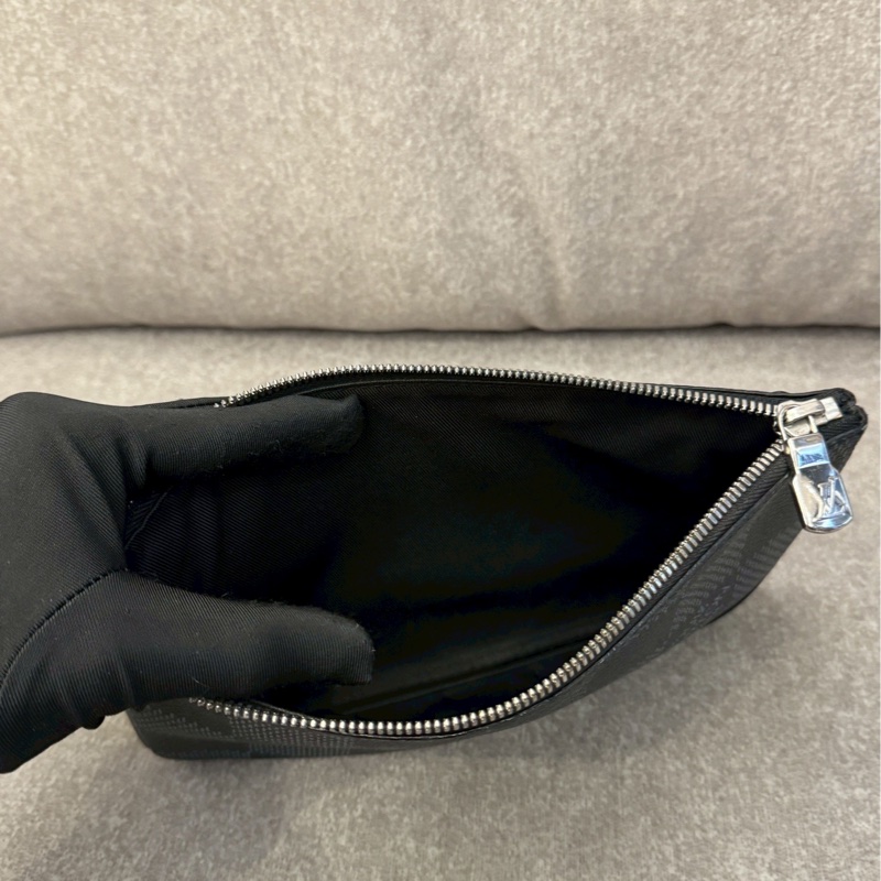 LV棋盤格三合一郵差包-9