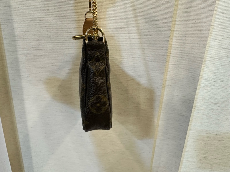 LV 原花金釦一字拉小麻將包-2