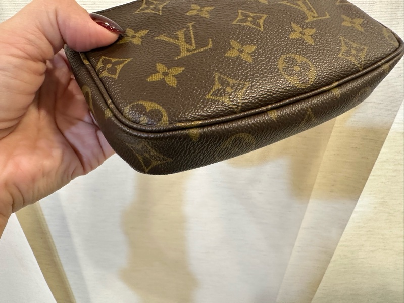 LV 原花金釦一字拉小麻將包-6