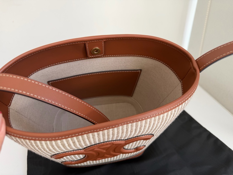 CELINE浮雕水桶包-4