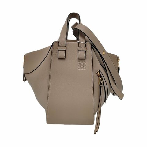 LOEWE Hammock 小號卡其色牛皮壓紋吊床包單肩包金色五金可拆卸肩帶