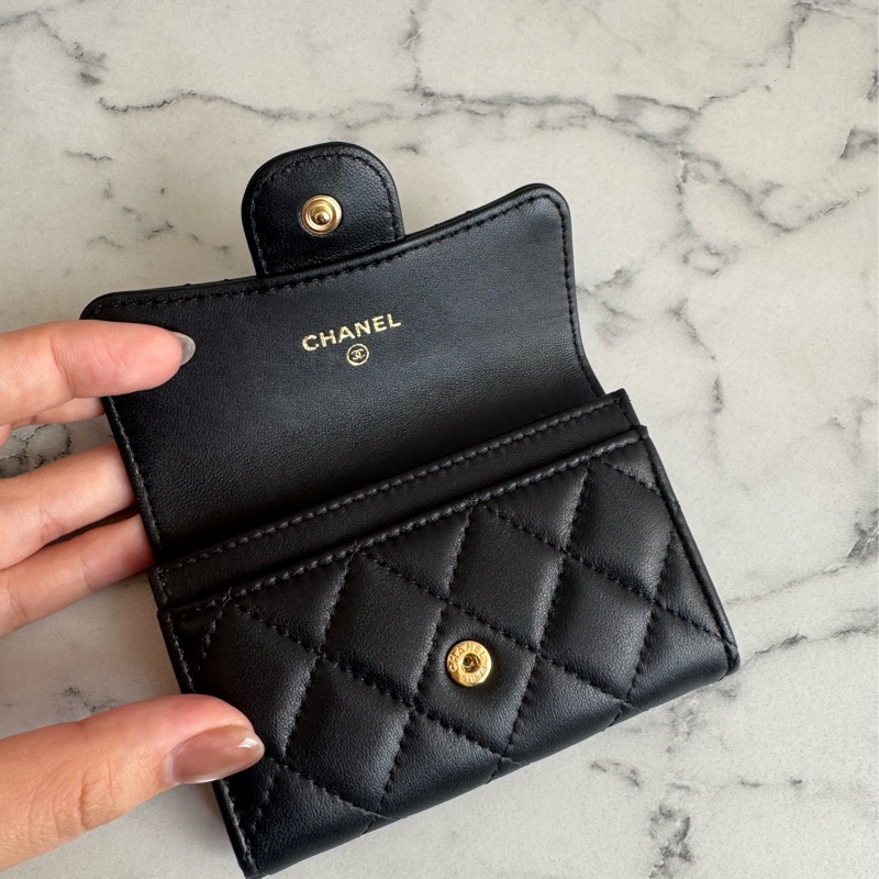 chanel黑菱格金雙C釦式卡片零錢包-18