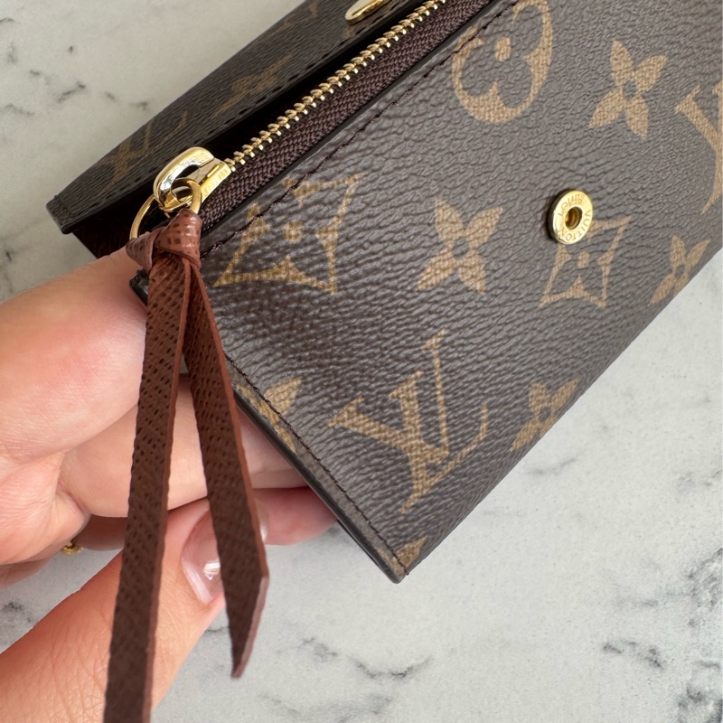 LV花紋內咖三折短夾 經典不敗款-16