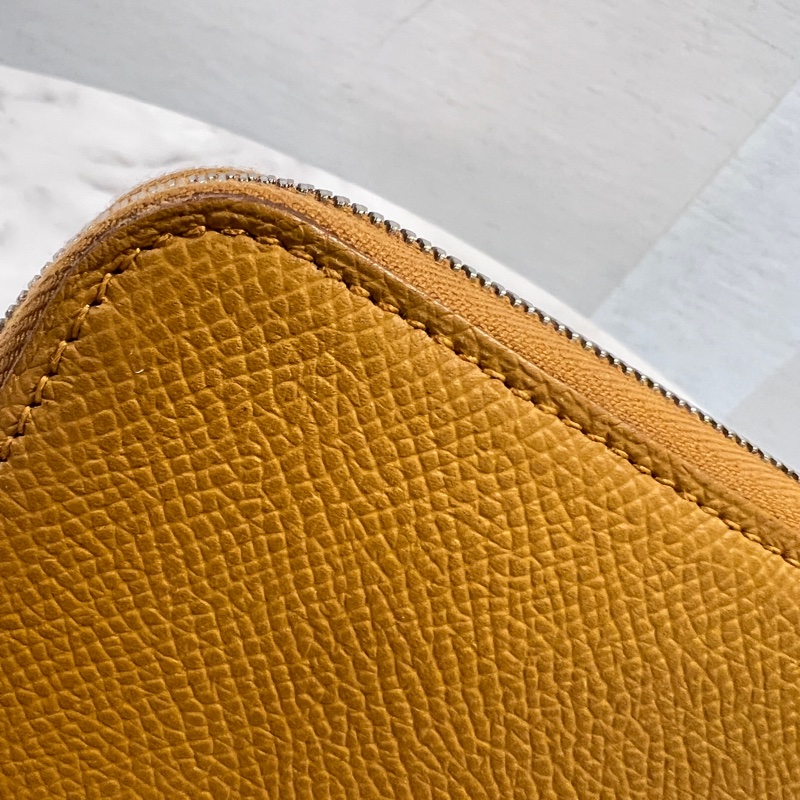 Hermes 餅乾色Epsom銀釦ㄇ拉12卡絲巾長夾-11