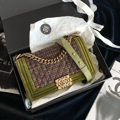 99新 Chanel/香奈兒 chanel 綠色限定絲絨 leboy編織斜挎包 18開 25cm