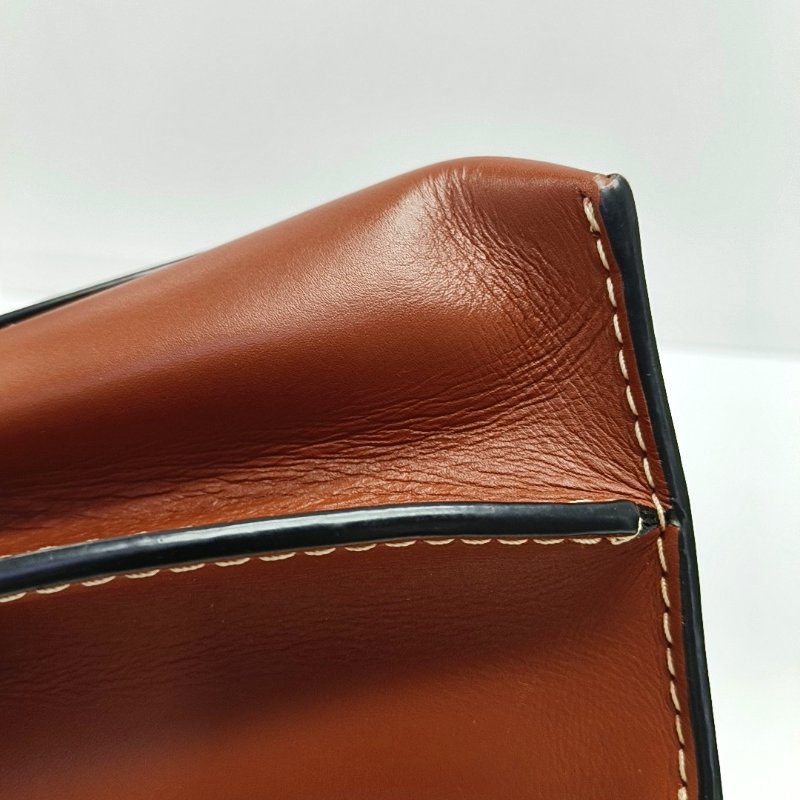 LOEWE Gate 迷你棕色牛皮單肩包金色五金可拆卸肩帶-10