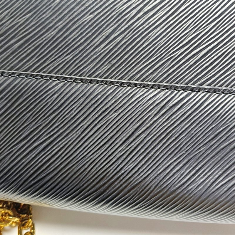 LOUIS VUITTON TWIST中號黑色EPI牛皮水波紋斜挎包單肩包金色五金-11