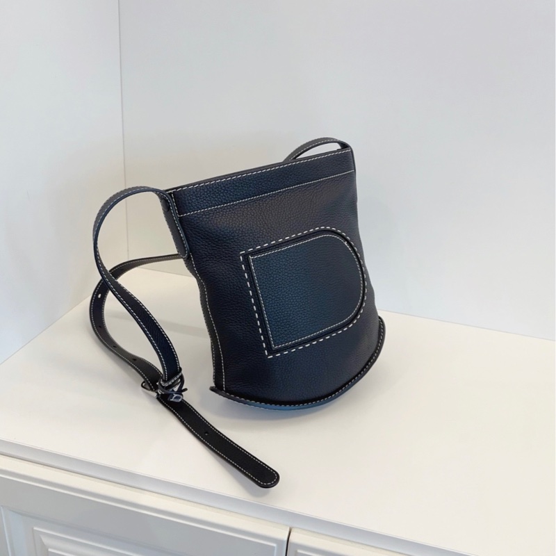 Delvaux daily pin 黑色白綫-1