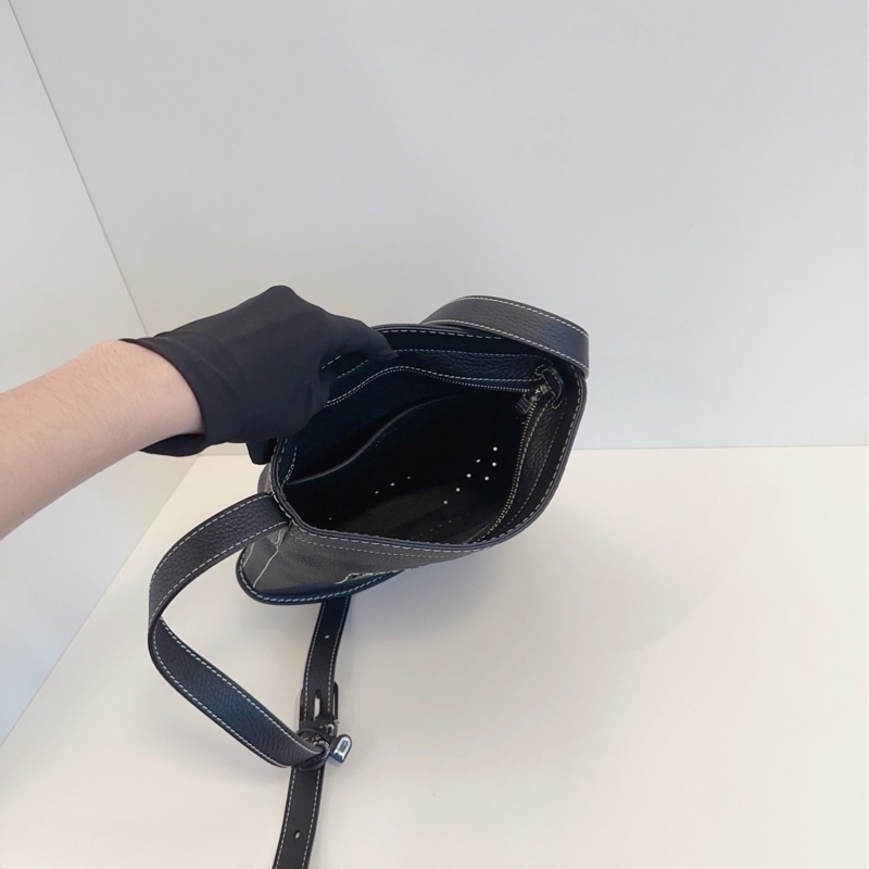 Delvaux daily pin 黑色白綫-6