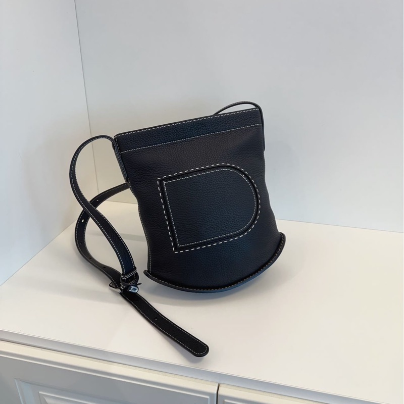 Delvaux daily pin 黑色白綫-7