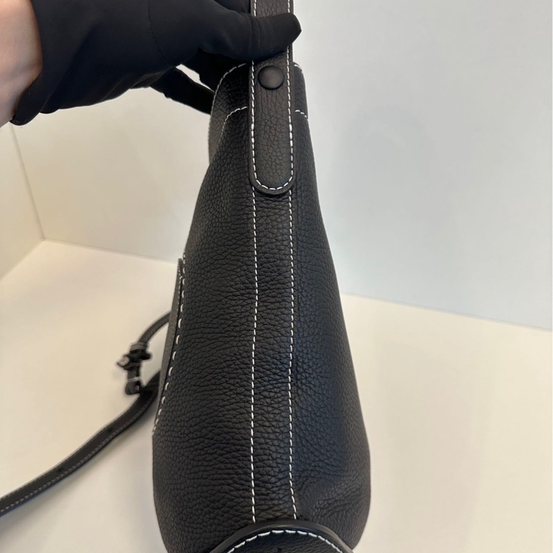 Delvaux daily pin 黑色白綫-11