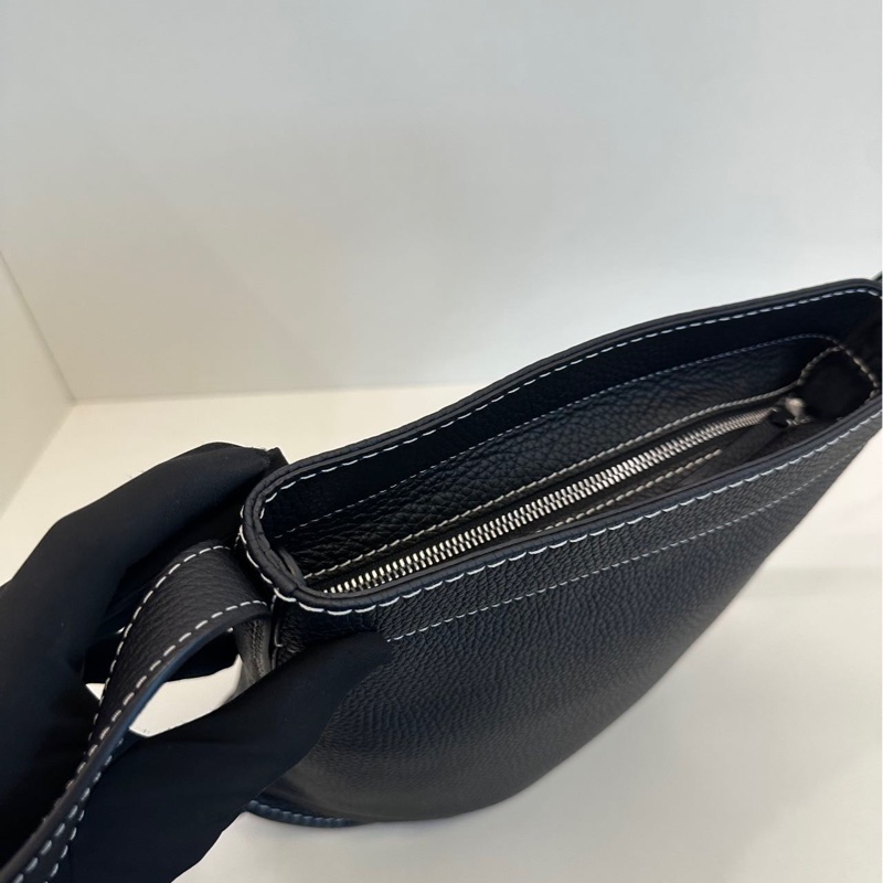 Delvaux daily pin 黑色白綫-17