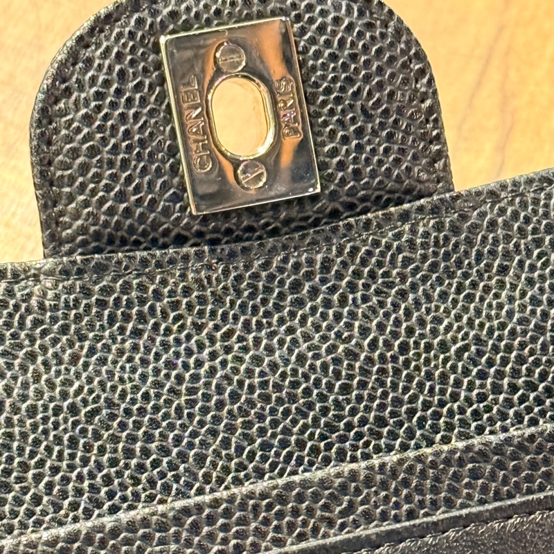 超少見黑色內裡🖤9新以上✨37萬閒置美品coco25🖤Chanel香奈兒CF25經典11.12口蓋包 黑銀荔枝牛皮-17