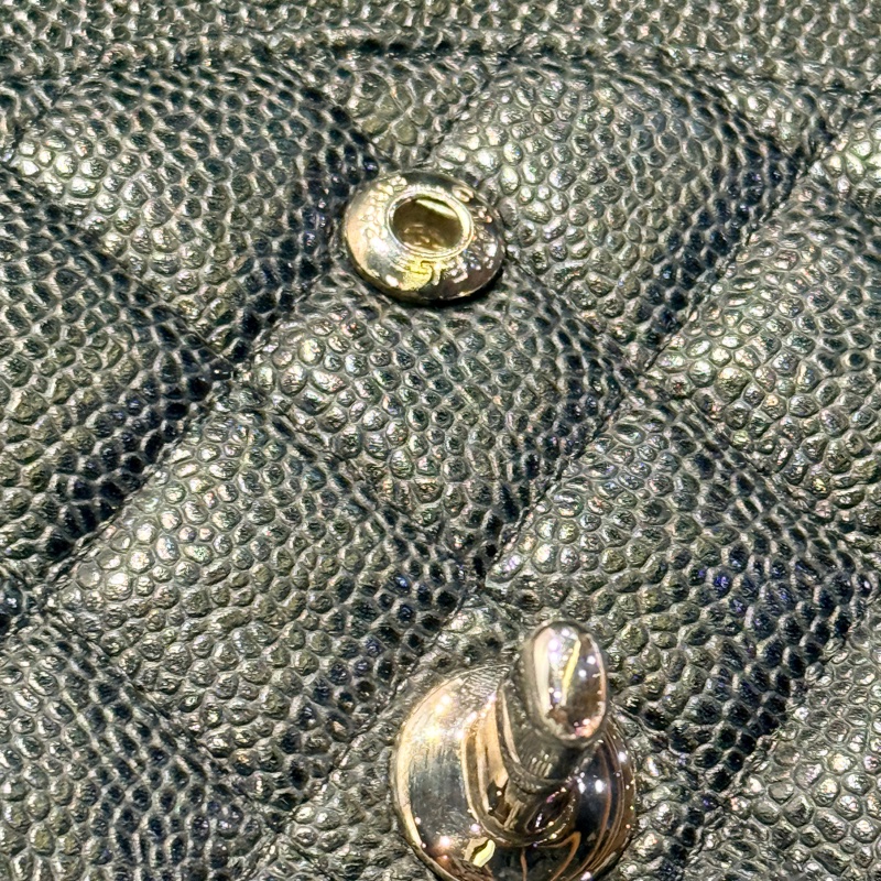 超少見黑色內裡🖤9新以上✨37萬閒置美品coco25🖤Chanel香奈兒CF25經典11.12口蓋包 黑銀荔枝牛皮 12-7