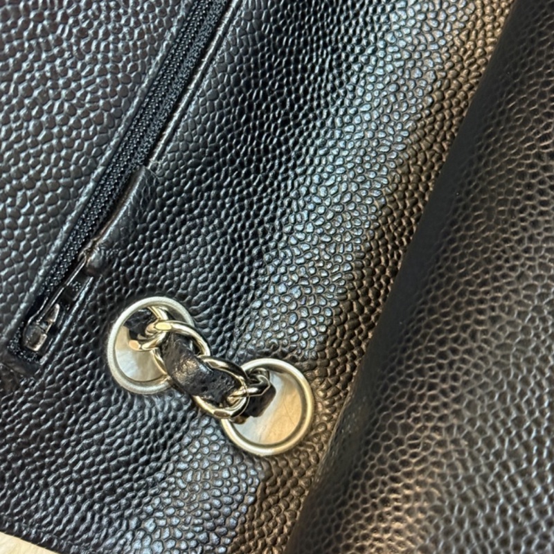 超少見黑色內裡🖤9新以上✨37萬閒置美品coco25🖤Chanel香奈兒CF25經典11.12口蓋包 黑銀荔枝牛皮 12-23