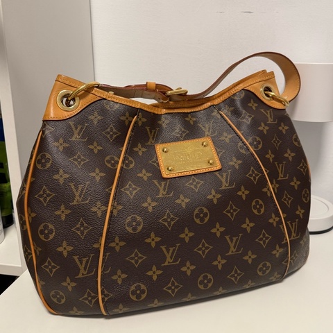 LV Louis Vuitton 南瓜包 Galliera Monogram 老花肩背包