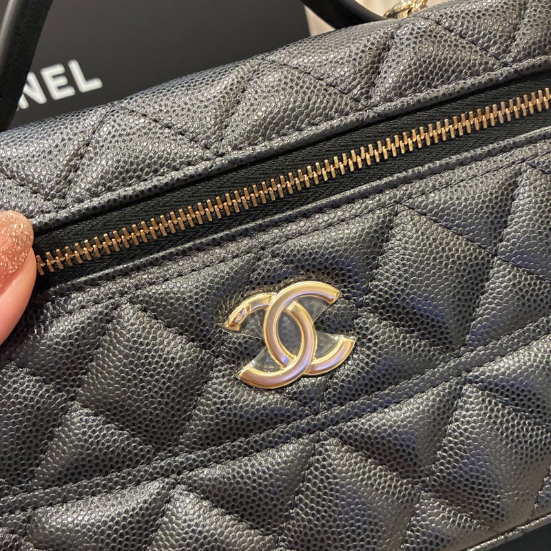 誰在找🧐熱騰騰🔥香奈兒Chanel 大小c logo 黑色荔枝皮 淡金lp飯盒包🇹🇼12🈷️票-13