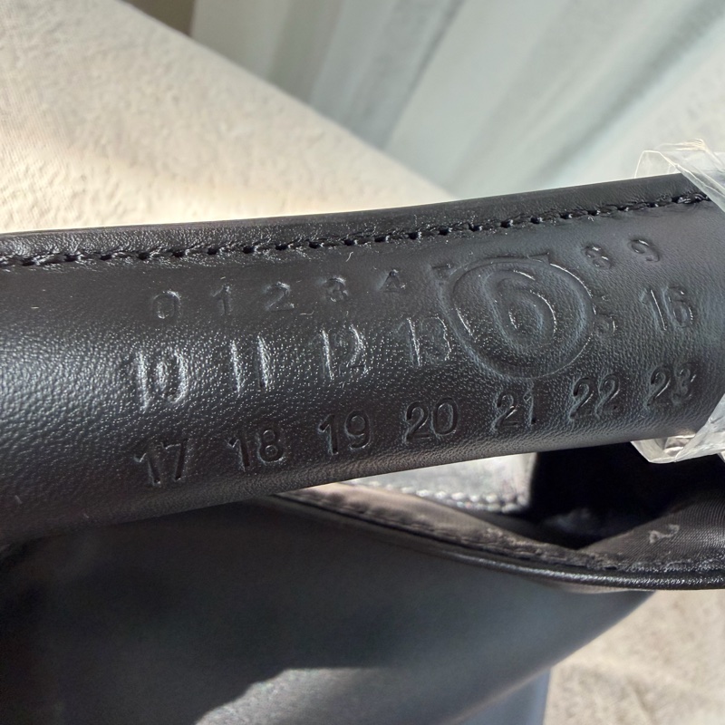 Maison Margiela MM6 Japanese Bag Small 經典三角托特包-11