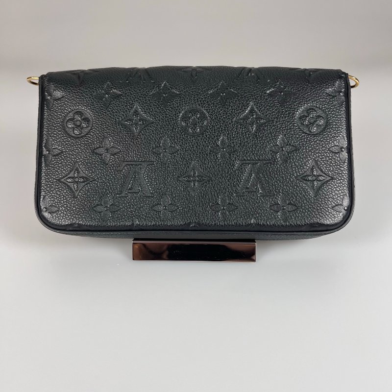 LV M64064/晶片款 黑皮革三合一包-1