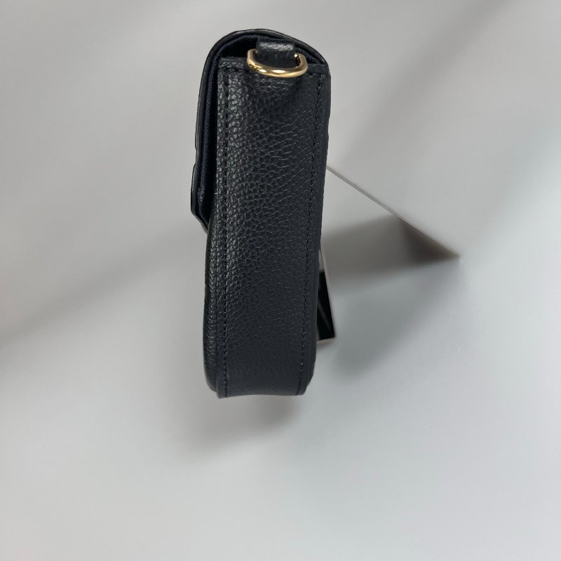 LV M64064/晶片款 黑皮革三合一包-3