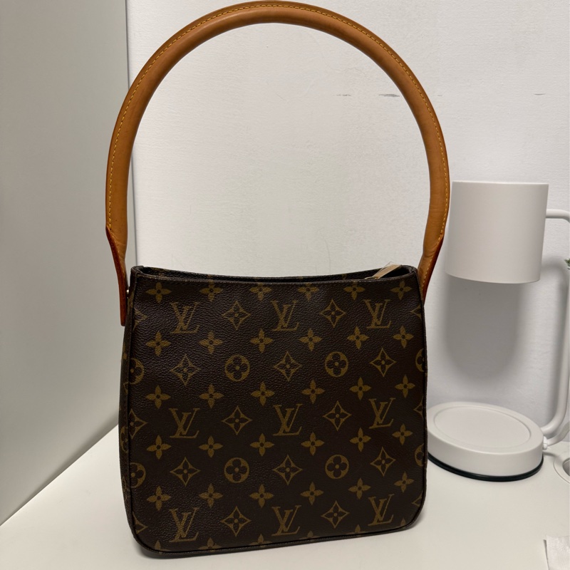 LV Louis Vuitton Looping MM Monogram 肩背包-6