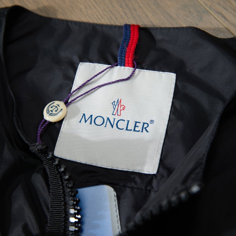 ❤️ MONCLER 百搭款 黑色簡約外套-2