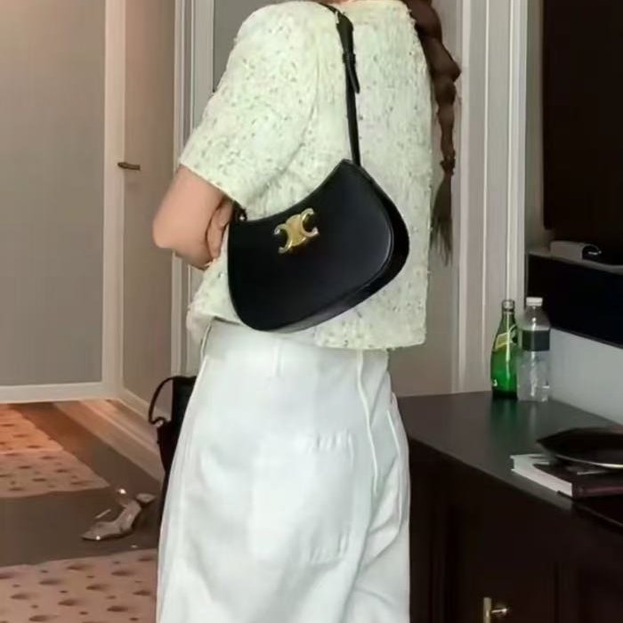 Celine tilly 黑金中號全皮腋下包 22×13.5×4cm 全新閒置配件塵袋-0