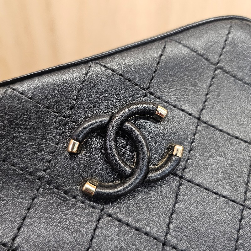 [絕版好物❣️] Chanel黑牛皮菱格縫線皮穿鏈斜背相機包-11