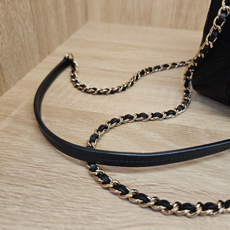 [絕版好物❣️] Chanel黑牛皮菱格縫線皮穿鏈斜背相機包-15